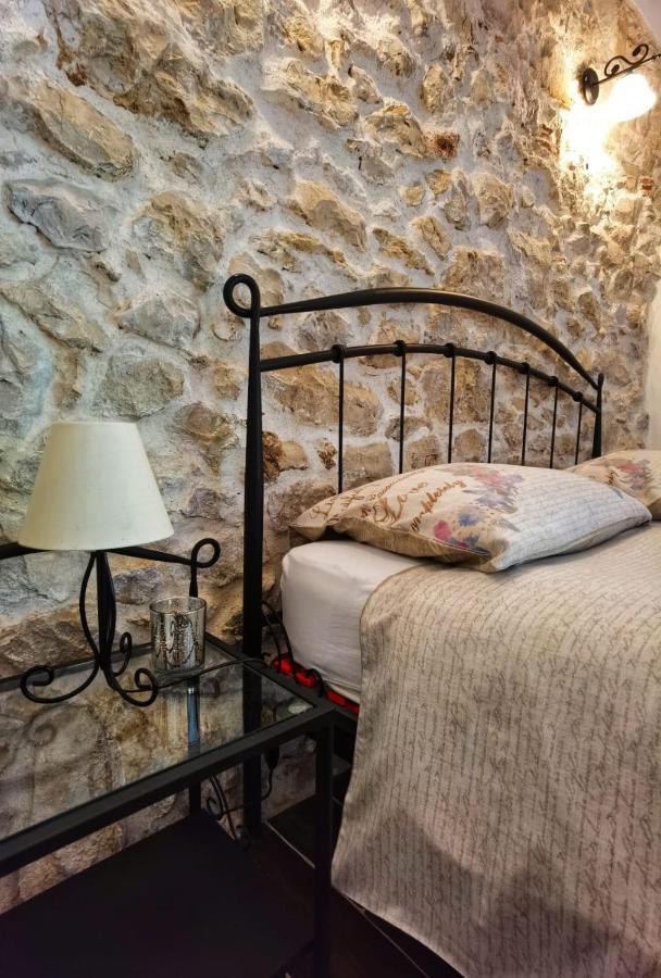 Villa Dvori Dida Mile 스베티 페타르 외부 사진